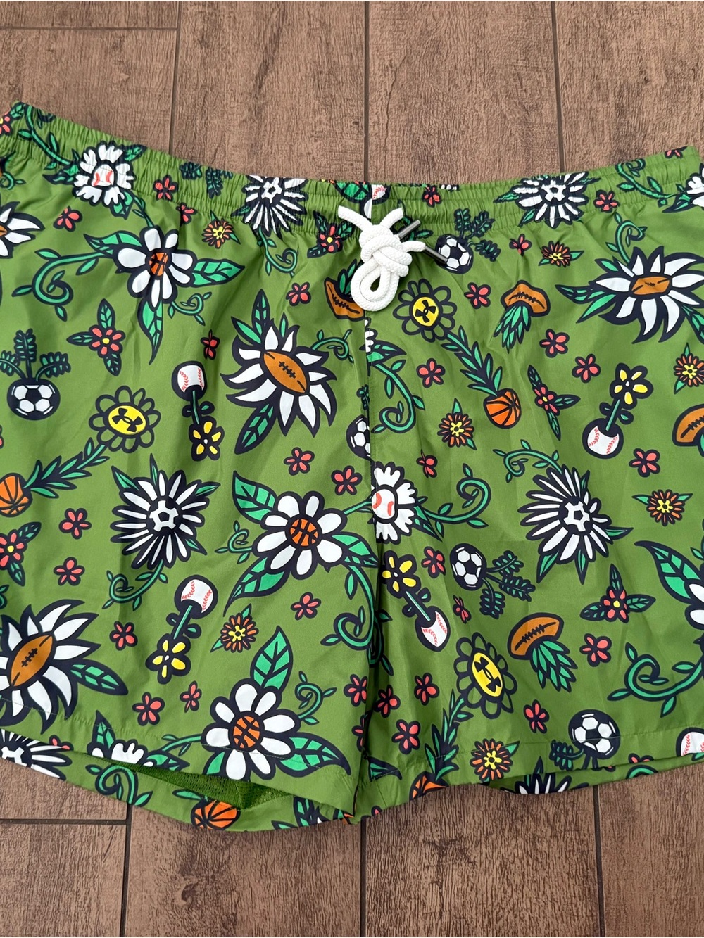Under Armour Men's Nurture Volleys Training Shorts 1388044 306 Green Sz 3XL